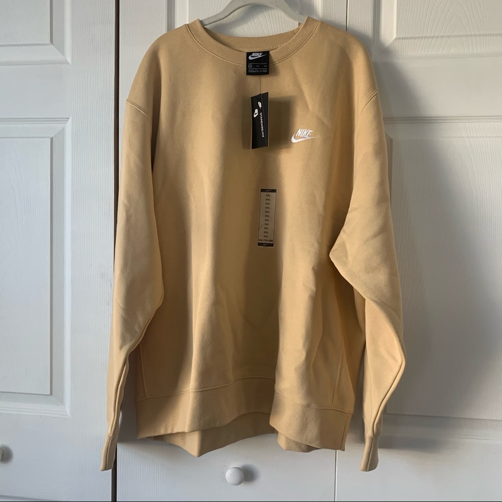 BRAND NEW Nike Crewneck!